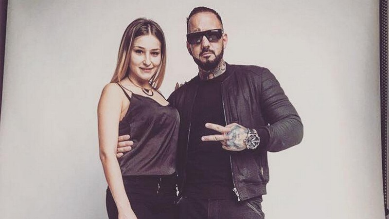 Karola és Mr. Busta