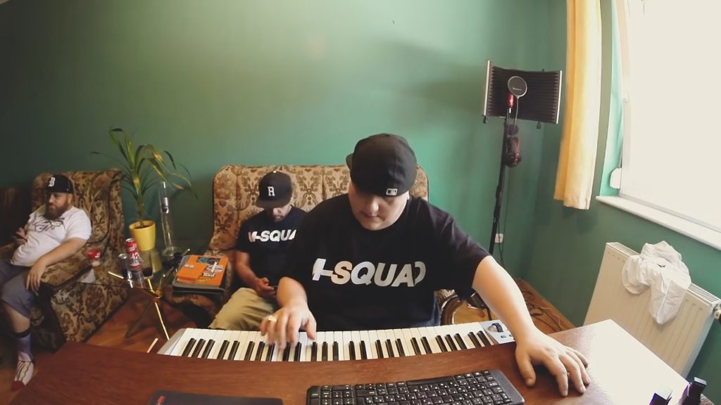 Rizkay Tibbah Busa Pista - Beatmaking