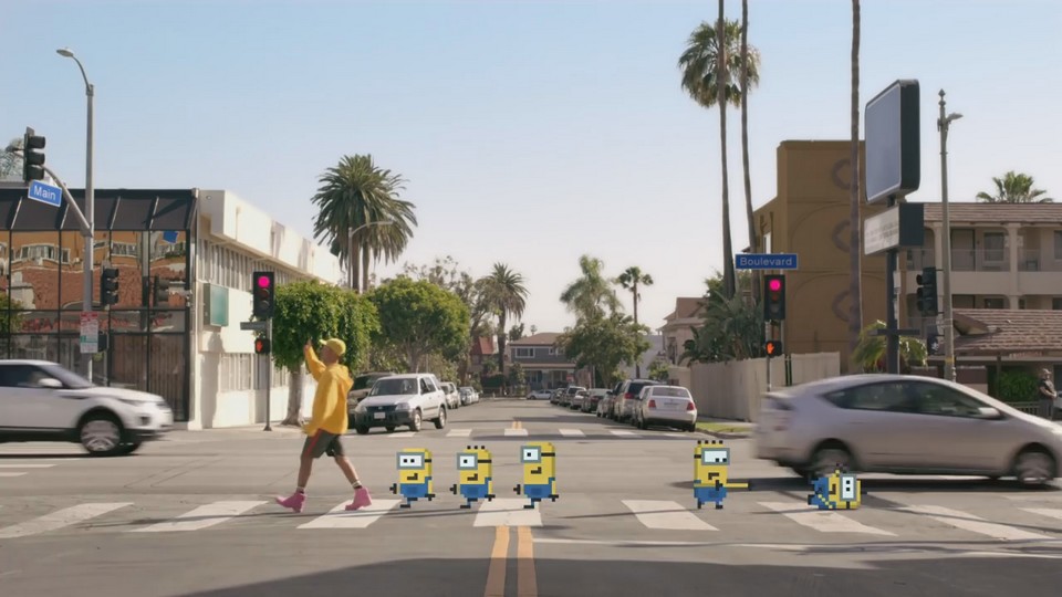 Pharrell Williams - Yellow Light Gru 3