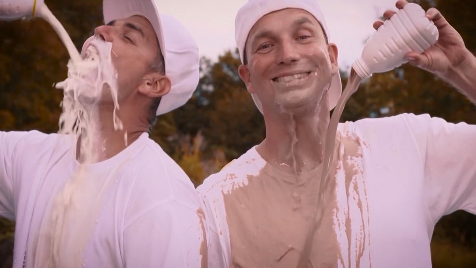 Animal Cannibals Vissza videóklip