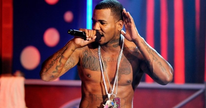 The Game fellépés közben